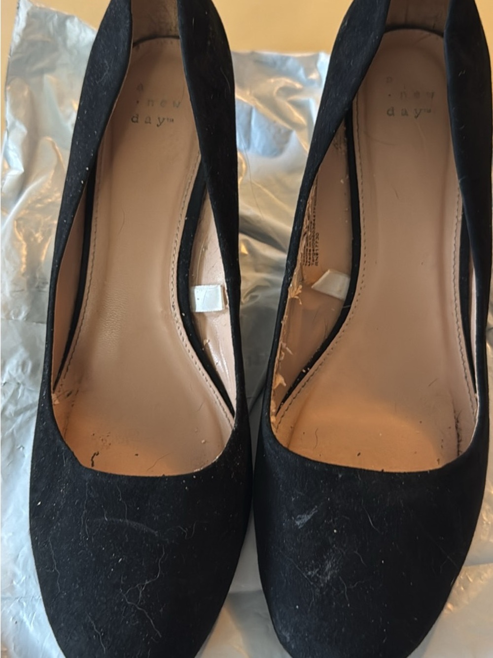 a new day Black Suede Round-Toe Pumps
